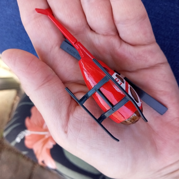 Maisto Emergency Vehicles Toy Die cast Cars Trucks Helicopters Bundle - Picture 4 of 15